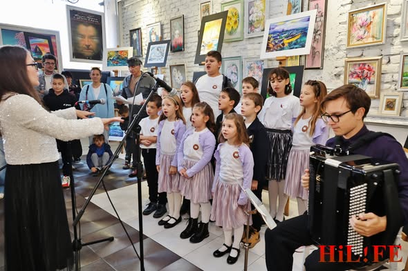 Изложба на Студиото за изобразително изкуство в Сборна изложба за Деня на народните будители
