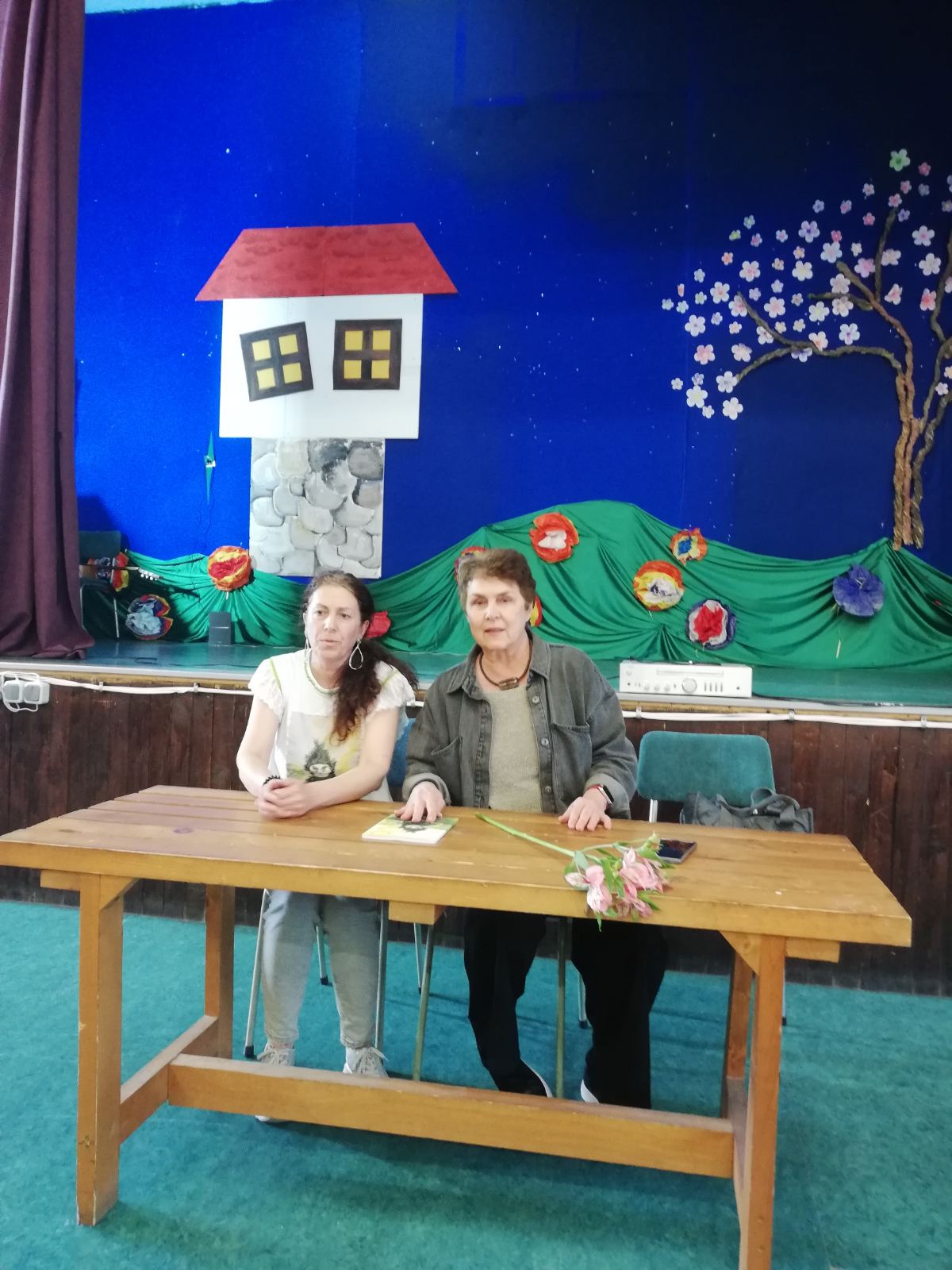 Представяне на книгата Приключенията на Мъхмарон и представление 27.05.2025 42-ро ОУ